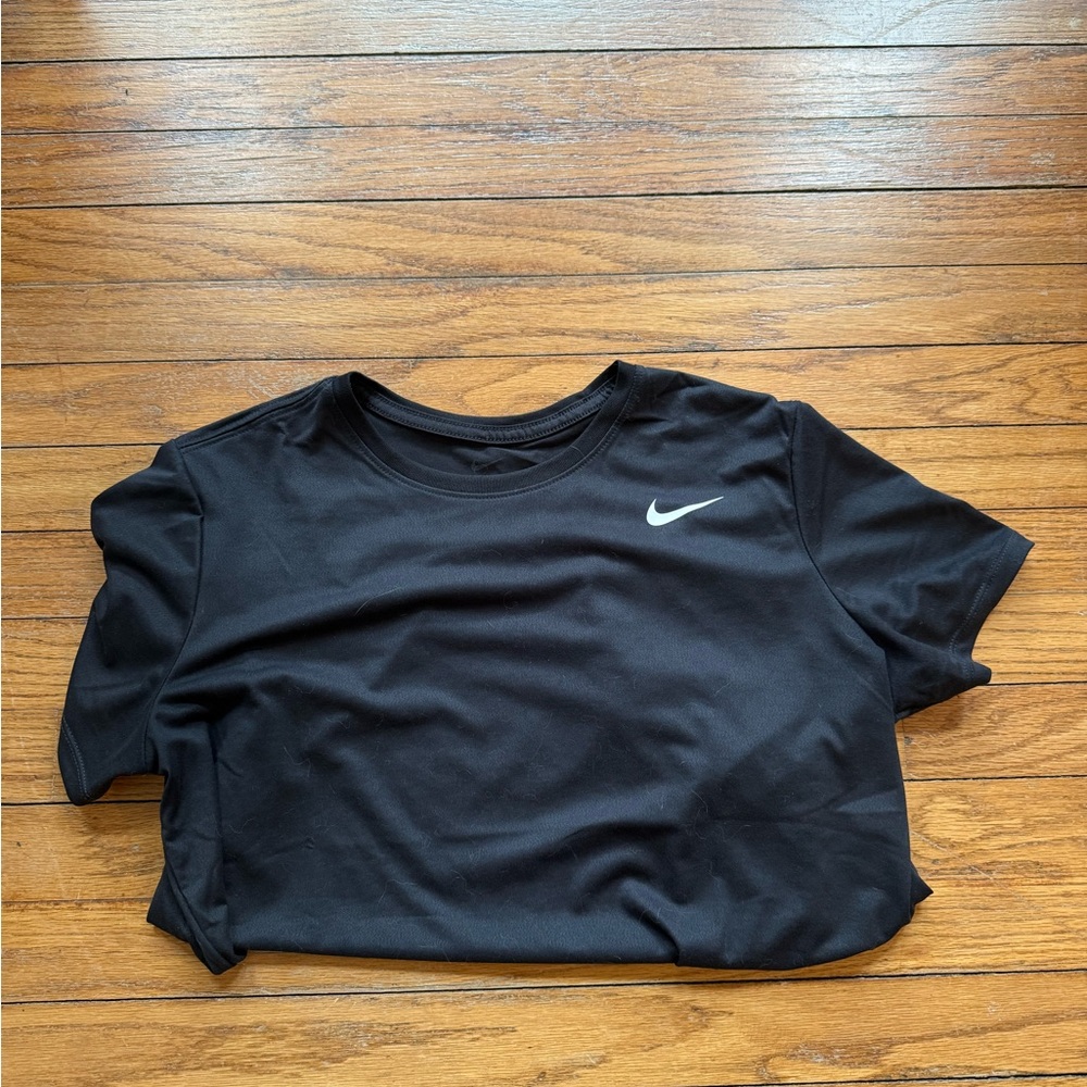 NEW Nike Women’s Dri-Fit T-Shirt